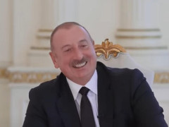 Prezidentin təbəssüm anları... - VİDEO